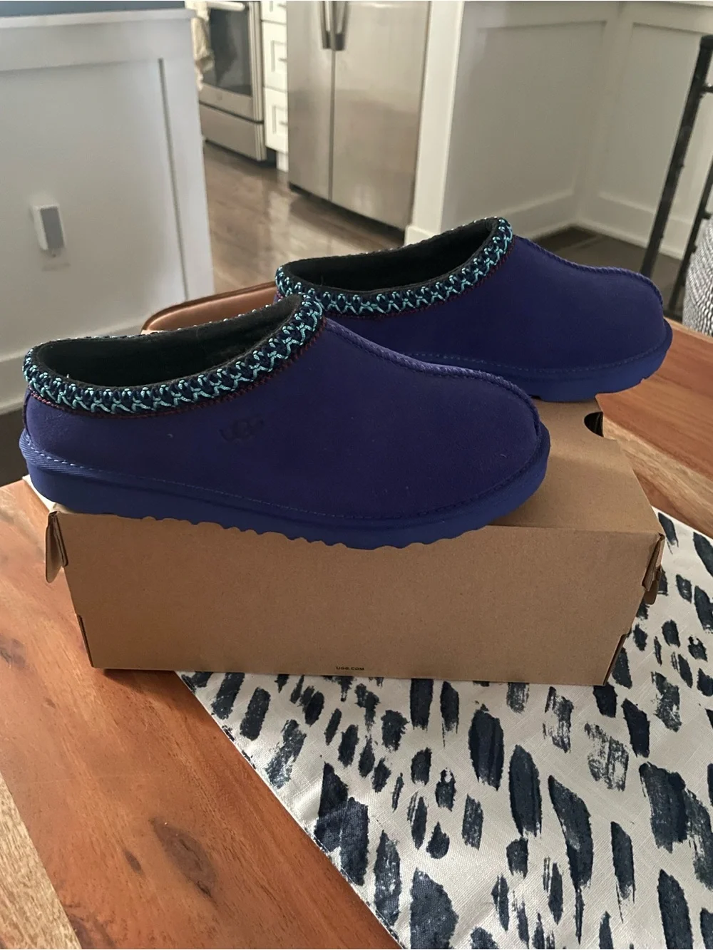 UGG Big Kids Tasman Naval Blue Slipper